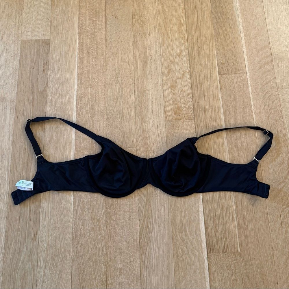 Black Underwire Bra - Picture 3 of 7